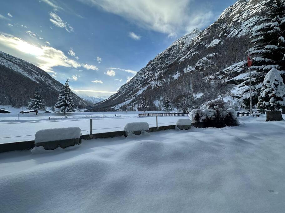 Breathtaking View Apartment Near Zermatt With Parking Täsch Zewnętrze zdjęcie