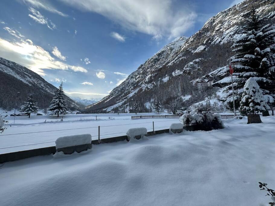 Breathtaking View Apartment Near Zermatt With Parking Täsch Zewnętrze zdjęcie